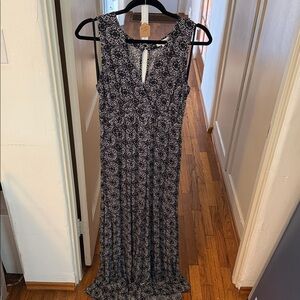 Love Riche black and white elegant Maxi Dress small